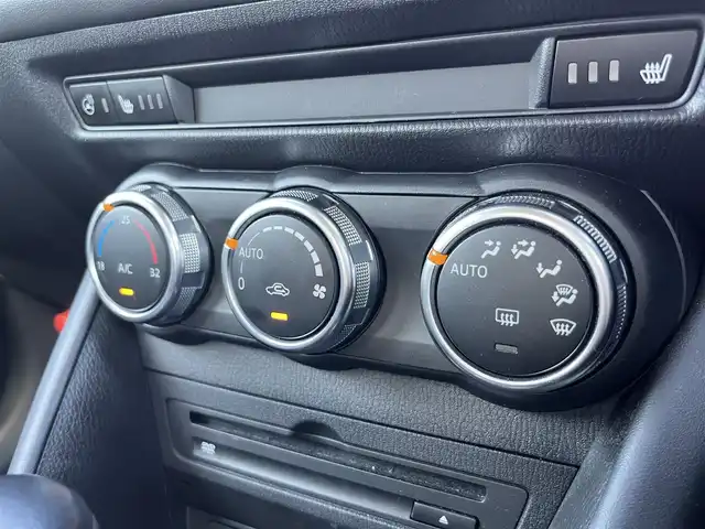 マツダ ＣＸ－３ 20SプロアクティブSパッケージ 鳥取県 2018(平30)年 5.9万km ジェットブラックマイカ 純正ナビ/フルセグ/DVD/CD/BT/USB/全方位カメラ/バックカメラ/前後ドライブレコーダー・ETC/運転席パワーシート/前席シートヒーター/ハーフレザーシート/ステアリングヒーター/衝突軽減ブレーキ/レーダークルーズコントロール/レーンキープアシスト/純正18インチアルミホイール/パドルシフト/プッシュエンジンスタート/LEDヘットライト/フロアマット・ドアバイザー/保証書・取扱説明書/スペアキー