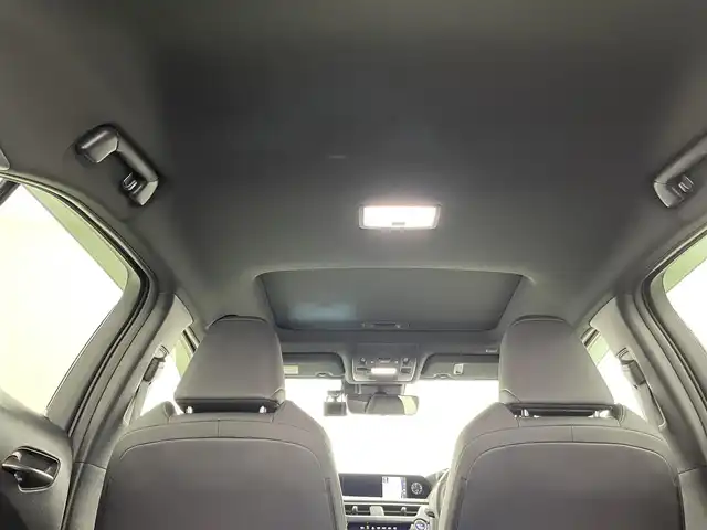 レクサス ＵＸ 250h エレガントブラック 群馬県 2022(令4)年 4万km ソニッククォーツ 禁煙車　純正ナビ　バックカメラ　サイドカメラ　フロントカメラ　ムーンルーフ　シートヒーター　エアシート　追加クルーズコントロール　レーンキープアシスト　ドライブレコーダー　ETC　パワーバックドア