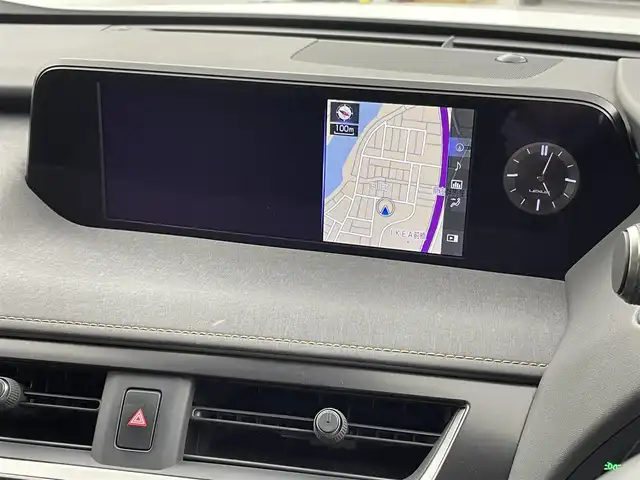 レクサス ＵＸ 250h エレガントブラック 群馬県 2022(令4)年 4万km ソニッククォーツ 禁煙車　純正ナビ　バックカメラ　サイドカメラ　フロントカメラ　ムーンルーフ　シートヒーター　エアシート　追加クルーズコントロール　レーンキープアシスト　ドライブレコーダー　ETC　パワーバックドア