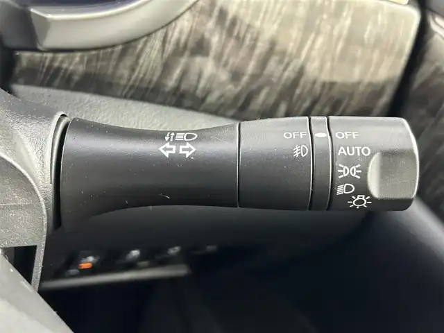 日産 エルグランド 250HWS Sジェットブラック アーバンクロム 大阪府 2021(令3)年 2.1万km ファントムブラック エマージェンシーブレーキ　/フリップダウンモニター/純正メモリナビ/　　CD/DVD/BT/フルセグTV/アラウンドビューモニター/両側パワースライドドア/パワーバックドア/クルーズコントロール/LEDオートライト　/フォグランプ　/レザーシート/パワーシート　/シートヒーター/純正18インチアルミホイール　/車線逸脱防止機能/コーナーセンサー/スマートキー/ETC