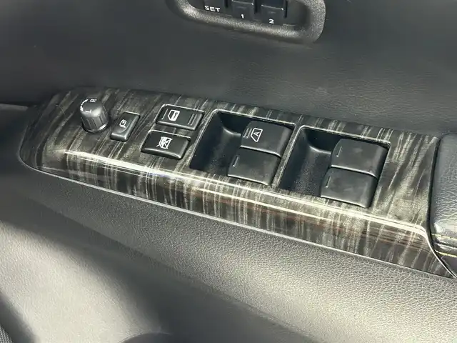 日産 エルグランド 250HWS Sジェットブラック アーバンクロム 大阪府 2021(令3)年 2.1万km ファントムブラック エマージェンシーブレーキ　/フリップダウンモニター/純正メモリナビ/　　CD/DVD/BT/フルセグTV/アラウンドビューモニター/両側パワースライドドア/パワーバックドア/クルーズコントロール/LEDオートライト　/フォグランプ　/レザーシート/パワーシート　/シートヒーター/純正18インチアルミホイール　/車線逸脱防止機能/コーナーセンサー/スマートキー/ETC