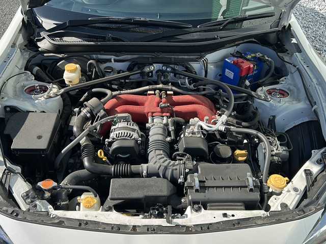 トヨタ ８６ GT 福岡県 2021(令3)年 3.3万km クリスタルホワイトパール 純正7インチナビ/【AM/FM/CD/DVD/SD/BT/フルセグTV】/バックカメラ/6速MT/モデリスタエアロFSR/柿本2本出しマフラー/ブリッツ車高調/社外ホイールスペーサー/LEDヘッドライト＆フォグランプ/ETC/電動格納ミラー/ステアリングスイッチ/デュアルエアコン