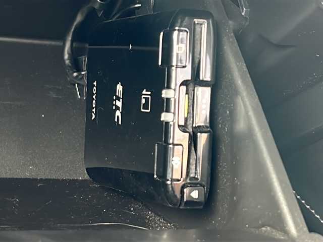 トヨタ ８６ GT 福岡県 2021(令3)年 3.3万km クリスタルホワイトパール 純正7インチナビ/【AM/FM/CD/DVD/SD/BT/フルセグTV】/バックカメラ/6速MT/モデリスタエアロFSR/柿本2本出しマフラー/ブリッツ車高調/社外ホイールスペーサー/LEDヘッドライト＆フォグランプ/ETC/電動格納ミラー/ステアリングスイッチ/デュアルエアコン