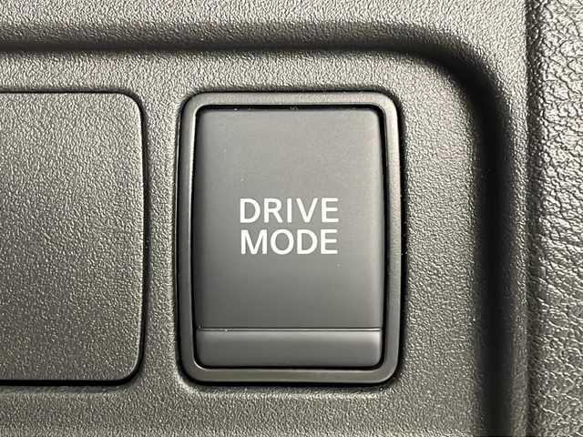 日産 セレナ e－パワー ハイウェイスター V 茨城県 2021(令3)年 5.7万km ブリリアントホワイトパール 2トーン プロパイロット　衝突軽減ブレーキ　ワンオーナー　純正１０インチナビ　全方位カメラ　デジタルインナーミラー　ドライブレコーダー　両側電動スライドドア　フルセグテレビ　ＬＥＤヘッドライト　コーナーセンサー