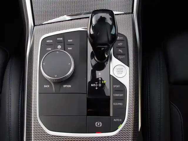 ＢＭＷ ＢＭＷ ３２０ｄ xDrive Mスポーツ EDジョイ+ 埼玉県 2021(令3)年 2.6万km アルピンホワイトⅢ 特別仕様車/ブラックハーフレザーシート/アダプティブクルーズコントロール/インテリジェントセーフティ/CarPlay/パークディスタンスコントロール/ブラインドスポットモニター/コンフォートアクセス/全周囲カメラ/純正ナビ/ドラレコ/ETC/ワイヤレス充電/シートヒーター/シートポジションメモリー機能/Bluetooth