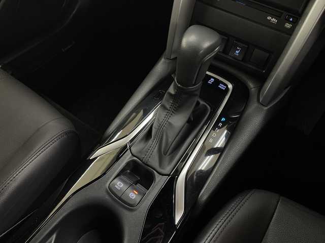 トヨタ カローラ クロス ハイブリッド Z 神奈川県 2022(令4)年 4.2万km アティチュードブラックマイカ 純正9インチディスプレイオーディオ/Bluetooth・CD・DVD・USB・フルセグTV・Miracast/パノラミックビューモニター/ブラインドスポットモニター/セーフティセンス/レーダークルーズコントロール/ハンズフリーパワーバックドア/ハーフレザーシート/シートヒーター/運転席パワーシート・シートリフター/前後ドライブレコーダー/ビルトインETC/LEDヘッドランプ・フォグランプ/純正フロアマット/純正18インチアルミホイール/オートマチックハイビーム/プリクラッシュセーフティ/レーントレーシングアシスト/ロードサインアシスト