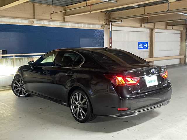 レクサス ＧＳ 300h Fスポーツ 愛知県 2013(平25)年 9万km スターライトブラックガラスフレーク /禁煙車//TRDフロントスポイラー//純正フロントドライブレコーダー//レザーシート//パワーシート//シートメモリー//シートヒーター//シートベンチレーション//ランバーサポート//純正HDDナビ//AM/FM/CD/DVD/SD/BT/USB//AUX/フルセグ//ビルトインETC//AFS//TRC//VSC//クルーズコントロール//LEDオートライト//フロントフォグランプ//ヘッドライトウォッシャー//MTモード付AT//本革巻ステアリング//ステアリングスイッチ//パドルシフト//電動チルトテレスコピック//自動防眩ミラー//オートリトラウィンカーミラー//ドライブモード//EVモード//SNOWモード//電動パーキングブレーキ//ブレーキホールド//電動リヤサンシェード//スマートキー//スペアキー2本//プッシュスタート//純正19インチAW//取扱説明書//ディーラー記録簿H25～H29