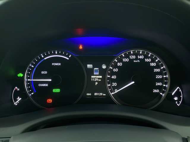 レクサス ＧＳ 300h Fスポーツ 愛知県 2013(平25)年 9万km スターライトブラックガラスフレーク /禁煙車//TRDフロントスポイラー//純正フロントドライブレコーダー//レザーシート//パワーシート//シートメモリー//シートヒーター//シートベンチレーション//ランバーサポート//純正HDDナビ//AM/FM/CD/DVD/SD/BT/USB//AUX/フルセグ//ビルトインETC//AFS//TRC//VSC//クルーズコントロール//LEDオートライト//フロントフォグランプ//ヘッドライトウォッシャー//MTモード付AT//本革巻ステアリング//ステアリングスイッチ//パドルシフト//電動チルトテレスコピック//自動防眩ミラー//オートリトラウィンカーミラー//ドライブモード//EVモード//SNOWモード//電動パーキングブレーキ//ブレーキホールド//電動リヤサンシェード//スマートキー//スペアキー2本//プッシュスタート//純正19インチAW//取扱説明書//ディーラー記録簿H25～H29