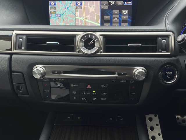 レクサス ＧＳ 300h Fスポーツ 愛知県 2013(平25)年 9万km スターライトブラックガラスフレーク /禁煙車//TRDフロントスポイラー//純正フロントドライブレコーダー//レザーシート//パワーシート//シートメモリー//シートヒーター//シートベンチレーション//ランバーサポート//純正HDDナビ//AM/FM/CD/DVD/SD/BT/USB//AUX/フルセグ//ビルトインETC//AFS//TRC//VSC//クルーズコントロール//LEDオートライト//フロントフォグランプ//ヘッドライトウォッシャー//MTモード付AT//本革巻ステアリング//ステアリングスイッチ//パドルシフト//電動チルトテレスコピック//自動防眩ミラー//オートリトラウィンカーミラー//ドライブモード//EVモード//SNOWモード//電動パーキングブレーキ//ブレーキホールド//電動リヤサンシェード//スマートキー//スペアキー2本//プッシュスタート//純正19インチAW//取扱説明書//ディーラー記録簿H25～H29