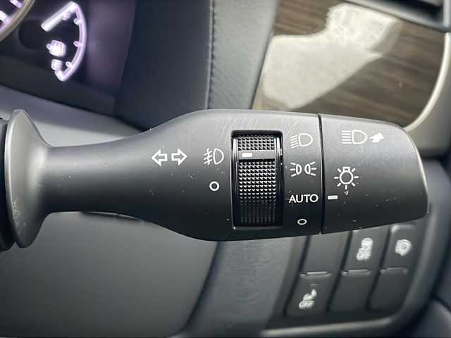 レクサス ＧＳ 300h Fスポーツ 愛知県 2013(平25)年 9万km スターライトブラックガラスフレーク /禁煙車//TRDフロントスポイラー//純正フロントドライブレコーダー//レザーシート//パワーシート//シートメモリー//シートヒーター//シートベンチレーション//ランバーサポート//純正HDDナビ//AM/FM/CD/DVD/SD/BT/USB//AUX/フルセグ//ビルトインETC//AFS//TRC//VSC//クルーズコントロール//LEDオートライト//フロントフォグランプ//ヘッドライトウォッシャー//MTモード付AT//本革巻ステアリング//ステアリングスイッチ//パドルシフト//電動チルトテレスコピック//自動防眩ミラー//オートリトラウィンカーミラー//ドライブモード//EVモード//SNOWモード//電動パーキングブレーキ//ブレーキホールド//電動リヤサンシェード//スマートキー//スペアキー2本//プッシュスタート//純正19インチAW//取扱説明書//ディーラー記録簿H25～H29