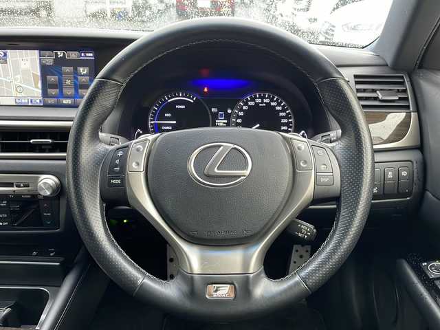 レクサス ＧＳ 300h Fスポーツ 愛知県 2013(平25)年 9万km スターライトブラックガラスフレーク /禁煙車//TRDフロントスポイラー//純正フロントドライブレコーダー//レザーシート//パワーシート//シートメモリー//シートヒーター//シートベンチレーション//ランバーサポート//純正HDDナビ//AM/FM/CD/DVD/SD/BT/USB//AUX/フルセグ//ビルトインETC//AFS//TRC//VSC//クルーズコントロール//LEDオートライト//フロントフォグランプ//ヘッドライトウォッシャー//MTモード付AT//本革巻ステアリング//ステアリングスイッチ//パドルシフト//電動チルトテレスコピック//自動防眩ミラー//オートリトラウィンカーミラー//ドライブモード//EVモード//SNOWモード//電動パーキングブレーキ//ブレーキホールド//電動リヤサンシェード//スマートキー//スペアキー2本//プッシュスタート//純正19インチAW//取扱説明書//ディーラー記録簿H25～H29