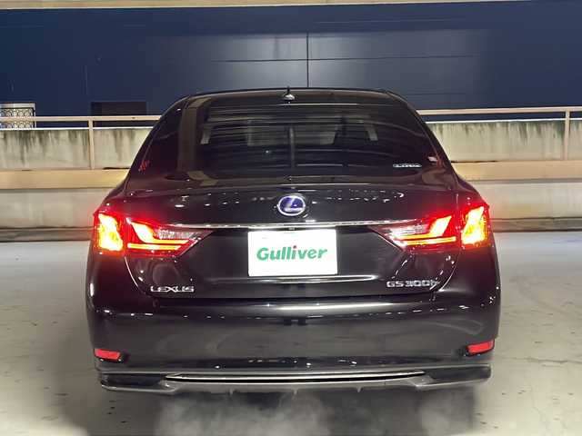 レクサス ＧＳ 300h Fスポーツ 愛知県 2013(平25)年 9万km スターライトブラックガラスフレーク /禁煙車//TRDフロントスポイラー//純正フロントドライブレコーダー//レザーシート//パワーシート//シートメモリー//シートヒーター//シートベンチレーション//ランバーサポート//純正HDDナビ//AM/FM/CD/DVD/SD/BT/USB//AUX/フルセグ//ビルトインETC//AFS//TRC//VSC//クルーズコントロール//LEDオートライト//フロントフォグランプ//ヘッドライトウォッシャー//MTモード付AT//本革巻ステアリング//ステアリングスイッチ//パドルシフト//電動チルトテレスコピック//自動防眩ミラー//オートリトラウィンカーミラー//ドライブモード//EVモード//SNOWモード//電動パーキングブレーキ//ブレーキホールド//電動リヤサンシェード//スマートキー//スペアキー2本//プッシュスタート//純正19インチAW//取扱説明書//ディーラー記録簿H25～H29