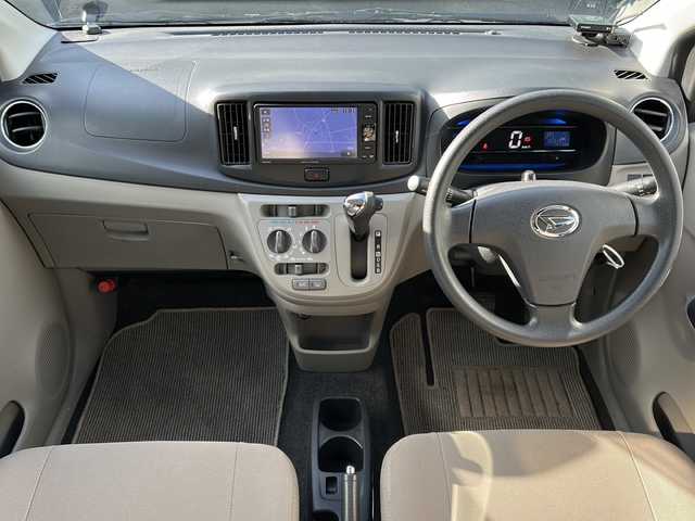 ダイハツ ミラ イース Xf メモリアルエディション 山形県 2013(平25)年 5.1万km ブラックマイカメタリック 禁煙車/4WD/純正ナビ/（Bluetooth/CD/DVD/フルセグ)/バックカメラ/ETC/社外AW/純正フロアマット/社外AWスタッドレス(155/65/R14・6mm)4本積載/電動格納ミラー/スペアキー/ドアバイザー/保証書/記録簿