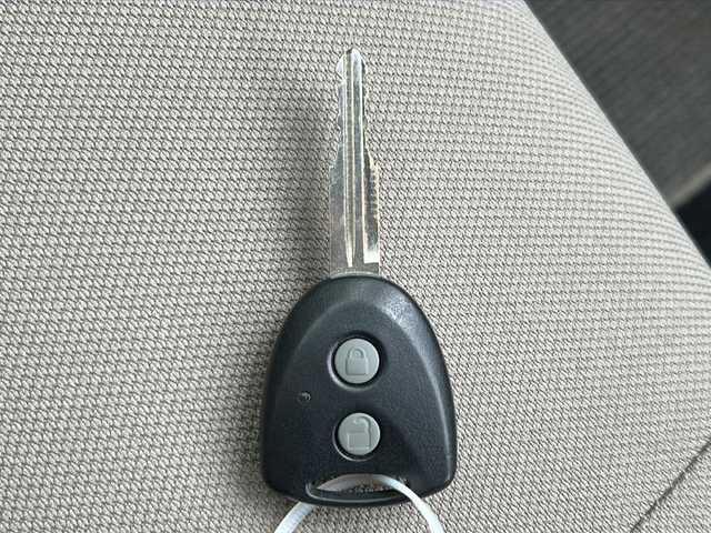 ダイハツ ミラ イース Xf メモリアルエディション 山形県 2013(平25)年 5.1万km ブラックマイカメタリック 禁煙車/4WD/純正ナビ/（Bluetooth/CD/DVD/フルセグ)/バックカメラ/ETC/社外AW/純正フロアマット/社外AWスタッドレス(155/65/R14・6mm)4本積載/電動格納ミラー/スペアキー/ドアバイザー/保証書/記録簿