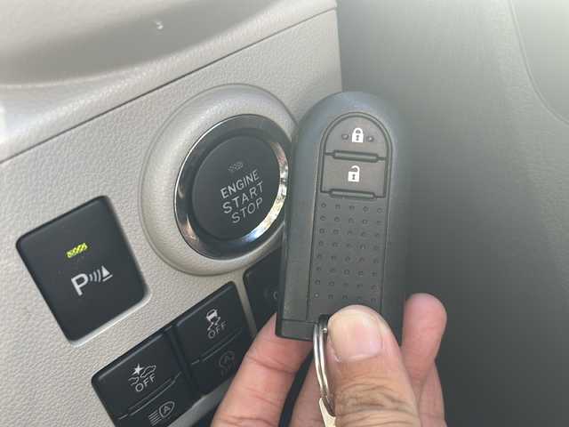 トヨタ ピクシスエポック G SAⅢ 沖縄県 2019(平31)年 3.9万km マゼンタベリーマイカM ワンオーナー/純正オプションナビ/ＴＶ/オーディオ（Ｂｌｕｅｔｏｏｔｈ、ＣＤ）/スマートキー/ＥＴＣ/ドライブレコーダー/コーナーセンサー/ＬＥＤヘッドライト/バックカメラ/１４インチアルミホイール/トヨタセーフティセンス