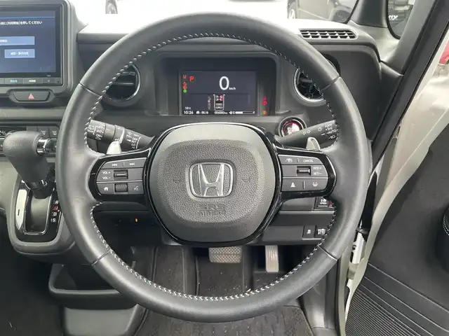 ホンダ Ｎ ＢＯＸ カスタム ターボ コーディネートS 滋賀県 2024(令6)年 0.7万km プラチナホワイトパール 純正9インチナビ/【Bluetooth/USB/フルセグTV】/両側パワースライドドア/フルプライムスムースシート/ホンダセンシング/・衝突軽減ブレーキ/・先行車発進お知らせ機能/・歩行者事故低減ステアリング/・路外逸脱抑制機能/・標識認識機能/・渋滞追従機能付アダプティブクルーズコントロール/・車線維持支援システム/・誤発進抑制機能/・後方誤発進抑制機能/・近距離衝突軽減ブレーキ/・急アクセル抑制機能/・パーキングセンサーシステム/・オートハイビーム/バックカメラ/LEDヘッドライト/前方ドライブレコーダー/ビルトインETC/D/Nシートヒーター/後席ロールサンシェード/パドルシフト/プッシュスタート/スマートキー/ステアリングリモコン