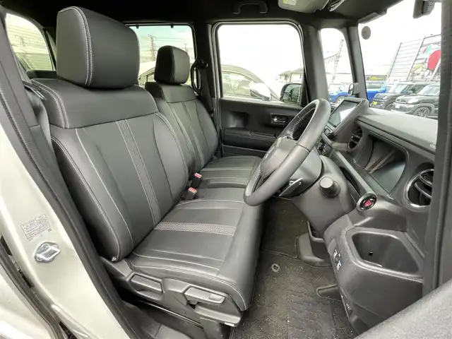 ホンダ Ｎ ＢＯＸ カスタム ターボ コーディネートS 滋賀県 2024(令6)年 0.7万km プラチナホワイトパール 純正9インチナビ/【Bluetooth/USB/フルセグTV】/両側パワースライドドア/フルプライムスムースシート/ホンダセンシング/・衝突軽減ブレーキ/・先行車発進お知らせ機能/・歩行者事故低減ステアリング/・路外逸脱抑制機能/・標識認識機能/・渋滞追従機能付アダプティブクルーズコントロール/・車線維持支援システム/・誤発進抑制機能/・後方誤発進抑制機能/・近距離衝突軽減ブレーキ/・急アクセル抑制機能/・パーキングセンサーシステム/・オートハイビーム/バックカメラ/LEDヘッドライト/前方ドライブレコーダー/ビルトインETC/D/Nシートヒーター/後席ロールサンシェード/パドルシフト/プッシュスタート/スマートキー/ステアリングリモコン