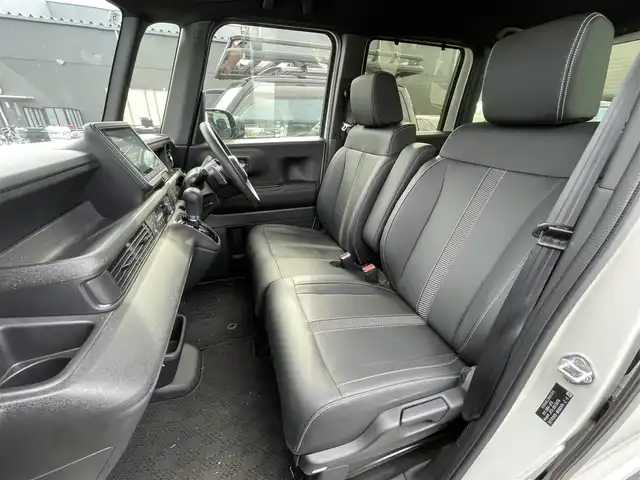 ホンダ Ｎ ＢＯＸ カスタム ターボ コーディネートS 滋賀県 2024(令6)年 0.7万km プラチナホワイトパール 純正9インチナビ/【Bluetooth/USB/フルセグTV】/両側パワースライドドア/フルプライムスムースシート/ホンダセンシング/・衝突軽減ブレーキ/・先行車発進お知らせ機能/・歩行者事故低減ステアリング/・路外逸脱抑制機能/・標識認識機能/・渋滞追従機能付アダプティブクルーズコントロール/・車線維持支援システム/・誤発進抑制機能/・後方誤発進抑制機能/・近距離衝突軽減ブレーキ/・急アクセル抑制機能/・パーキングセンサーシステム/・オートハイビーム/バックカメラ/LEDヘッドライト/前方ドライブレコーダー/ビルトインETC/D/Nシートヒーター/後席ロールサンシェード/パドルシフト/プッシュスタート/スマートキー/ステアリングリモコン