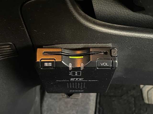 日産 セレナ ハイウェイスター 富山県 2017(平29)年 10.3万km ダイヤモンドブラック (株)IDOMが運営する【じしゃロン富山店】の自社ローン対象車両になります。こちらは現金ご利用時の価格です。自社ローンご希望の方は別途その旨お申付け下さい。/純正フリップダウンモニター/純正ナビ/FM/AM/CD/DVD/フルセグ/SD/Bluetooth/ETC/両側パワースライドドア/衝突軽減アシスト/横滑り防止/クルーズコントロール/８人乗り/プッシュスタート/スマートキー/純正ホイール積み込み/ハロゲンライト