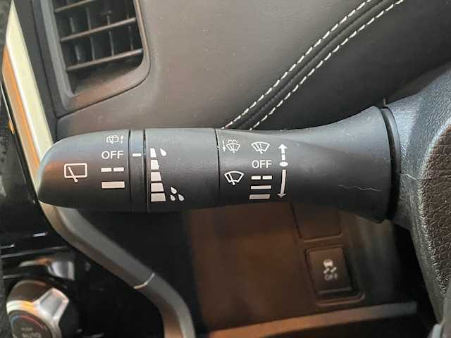 日産 セレナ ハイウェイスター 富山県 2017(平29)年 10.3万km ダイヤモンドブラック (株)IDOMが運営する【じしゃロン富山店】の自社ローン対象車両になります。こちらは現金ご利用時の価格です。自社ローンご希望の方は別途その旨お申付け下さい。/純正フリップダウンモニター/純正ナビ/FM/AM/CD/DVD/フルセグ/SD/Bluetooth/ETC/両側パワースライドドア/衝突軽減アシスト/横滑り防止/クルーズコントロール/８人乗り/プッシュスタート/スマートキー/純正ホイール積み込み/ハロゲンライト