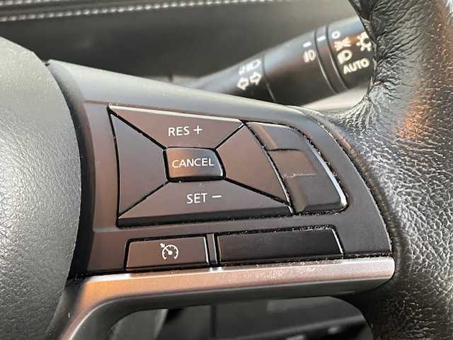 日産 セレナ ハイウェイスター 富山県 2017(平29)年 10.3万km ダイヤモンドブラック (株)IDOMが運営する【じしゃロン富山店】の自社ローン対象車両になります。こちらは現金ご利用時の価格です。自社ローンご希望の方は別途その旨お申付け下さい。/純正フリップダウンモニター/純正ナビ/FM/AM/CD/DVD/フルセグ/SD/Bluetooth/ETC/両側パワースライドドア/衝突軽減アシスト/横滑り防止/クルーズコントロール/８人乗り/プッシュスタート/スマートキー/純正ホイール積み込み/ハロゲンライト