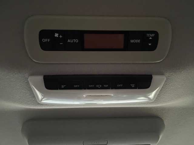 日産 セレナ ハイウェイスター 富山県 2017(平29)年 10.3万km ダイヤモンドブラック (株)IDOMが運営する【じしゃロン富山店】の自社ローン対象車両になります。こちらは現金ご利用時の価格です。自社ローンご希望の方は別途その旨お申付け下さい。/純正フリップダウンモニター/純正ナビ/FM/AM/CD/DVD/フルセグ/SD/Bluetooth/ETC/両側パワースライドドア/衝突軽減アシスト/横滑り防止/クルーズコントロール/８人乗り/プッシュスタート/スマートキー/純正ホイール積み込み/ハロゲンライト