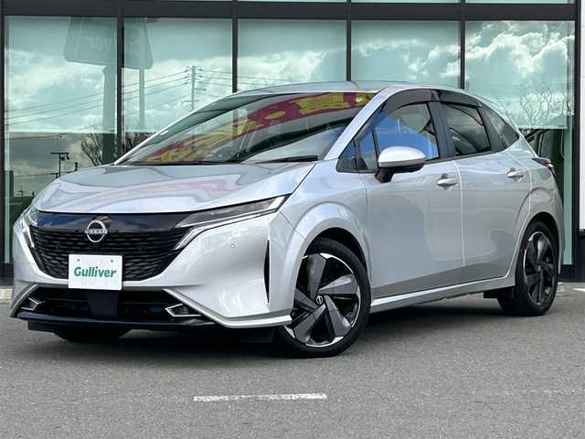 日産 オーラ G 和歌山県 2021(令3)年 5.8万km ブリリアントシルバー BOSEプレミアムサウンド/純正ナビ/フルセグTV/HDMI/デジタルインナーミラー/パノラミックビューモニター/エマージェンシーブレーキ/プロパイロット/レーンキープ/BSW/ハンドル支援/ハーフレザーシート/ドライブレコーダー/ビルトインETC2.0/純正アルミホイール/純正フロアマット/LEDヘッドライト/オートライト