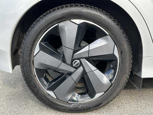 日産 オーラ G 和歌山県 2021(令3)年 5.8万km ブリリアントシルバー BOSEプレミアムサウンド/純正ナビ/フルセグTV/HDMI/デジタルインナーミラー/パノラミックビューモニター/エマージェンシーブレーキ/プロパイロット/レーンキープ/BSW/ハンドル支援/ハーフレザーシート/ドライブレコーダー/ビルトインETC2.0/純正アルミホイール/純正フロアマット/LEDヘッドライト/オートライト