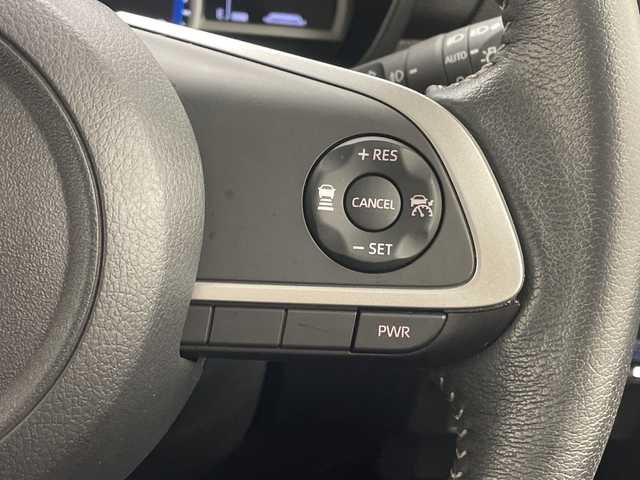 トヨタ ルーミー カスタムG 沖縄県 2023(令5)年 3.1万km パールホワイトⅢ 禁煙車/純正ナビ【NMZK-W73D】/（フルセグTV　CD　DVD　Bluetooth）/バックカメラ/ビルトインETC2.0/電動パーキング/レーダークルーズコントロール/アイドリングストップ/両側パワースライドドア/スマートアシスト/純正フロアマット/LEDヘッドライト/前後コーナーセンサー/ミュージックプレイヤー接続（IPod）/スマートキー/スペアキー/保証書/取扱説明書