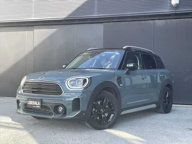 ＭＩＮＩ ＢＭＷ ミニ クロスオーバー クーパー D 和歌山県 2021(令3)年 2.8万km 緑 ACC/インテリジェントセーフティ/純正ナビ/バックカメラ/ドライブレコーダー/コンフォートアクセス/オートテールゲート/LEDヘッドライト/コーナーセンサー/アイドリングストップ/ETC