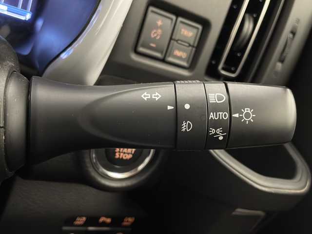 スズキ ハスラー HYBRID X 宮崎県 2020(令2)年 4.7万km ブリスクブルーメタリック/ガンメタリック2トーンルーフ 禁煙車/衝突被害軽減ブレーキ/純正ナビTV/（Panasonic/CN-RZ753W/CD/DVD/Bluetooth/フルセグTV）/純正LEDオートライト/純正LEDフォグ/純正15インチアルミ/純正セキュリティアラーム/純正フロアマット/レーンディパーチャーアラート/クリアランスソナー/エネチャージ/前席シートヒーター/オートエアコン/本革巻ハンドル/リアプライバシーガラス/ウインカードアミラー/スマートキー/プッシュエンジンスタート/新車時保証書/取扱い説明書