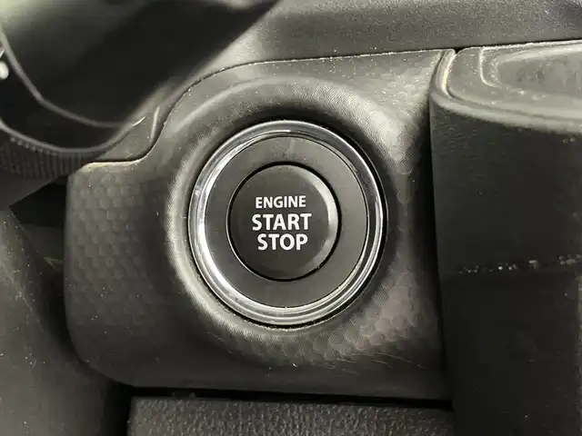 スズキ ハスラー HYBRID X 鹿児島県 2020(令2)年 4.7万km フェニックスレッドパール/ガンメタリック2トーンルーフ 衝突被害軽減ブレーキ/純正ナビTV/（Panasonic/CN-RZ753W/CD/DVD/Bluetooth/フルセグTV）/純正LEDオートライト/純正LEDフォグ/純正15インチアルミ/純正セキュリティアラーム/純正フロアマット/レーンディパーチャーアラート/クリアランスソナー/エネチャージ/前席シートヒーター/オートエアコン/本革巻ハンドル/リアプライバシーガラス/ウインカードアミラー/スマートキー/プッシュエンジンスタート/新車時保証書/取扱い説明書