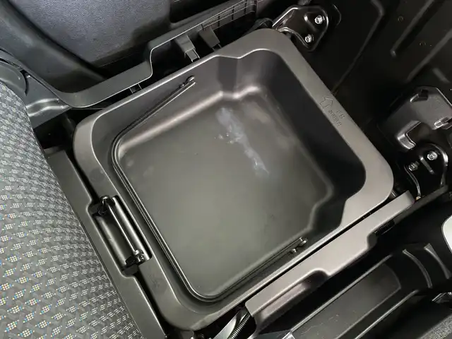スズキ ハスラー HYBRID X 鹿児島県 2020(令2)年 4.7万km フェニックスレッドパール/ガンメタリック2トーンルーフ 衝突被害軽減ブレーキ/純正ナビTV/（Panasonic/CN-RZ753W/CD/DVD/Bluetooth/フルセグTV）/純正LEDオートライト/純正LEDフォグ/純正15インチアルミ/純正セキュリティアラーム/純正フロアマット/レーンディパーチャーアラート/クリアランスソナー/エネチャージ/前席シートヒーター/オートエアコン/本革巻ハンドル/リアプライバシーガラス/ウインカードアミラー/スマートキー/プッシュエンジンスタート/新車時保証書/取扱い説明書