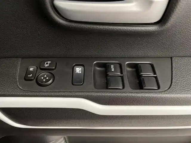 スズキ ハスラー HYBRID X 鹿児島県 2020(令2)年 4.7万km フェニックスレッドパール/ガンメタリック2トーンルーフ 衝突被害軽減ブレーキ/純正ナビTV/（Panasonic/CN-RZ753W/CD/DVD/Bluetooth/フルセグTV）/純正LEDオートライト/純正LEDフォグ/純正15インチアルミ/純正セキュリティアラーム/純正フロアマット/レーンディパーチャーアラート/クリアランスソナー/エネチャージ/前席シートヒーター/オートエアコン/本革巻ハンドル/リアプライバシーガラス/ウインカードアミラー/スマートキー/プッシュエンジンスタート/新車時保証書/取扱い説明書