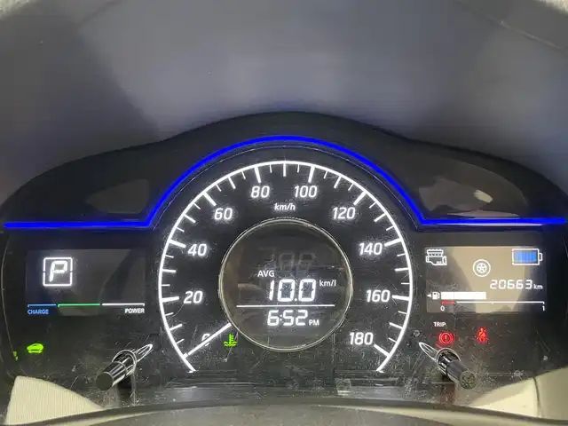 日産 ノート e－パワー メダリスト 愛知県 2020(令2)年 2.1万km ブリリアントシルバー 社外メモリナビ　Ｂｌｕｅｔｏｏｔｈ　ラジオ　全方位カメラ　デジタルインナーミラー　エマージェンシーブレーキ　衝突軽減　車線逸脱　追従クルコン　コーナーセンサー　ＬＥＤオートライト　ハーフレザー　禁煙車