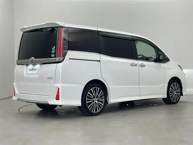 トヨタ ノア Si ダブルバイビーⅡ 埼玉県 2020(令2)年 1.6万km ホワイトパールクリスタルシャイン 純正９インチナビ　フリップダウンモニター　バックカメラ　両側パワースライドドア　ビルトインＥＴＣ　クルーズコントロール　アルミホイール　ＬＥＤライト　スマートキー　Ｂｌｕｅｔｏｏｔｈ　地デジＴＶ