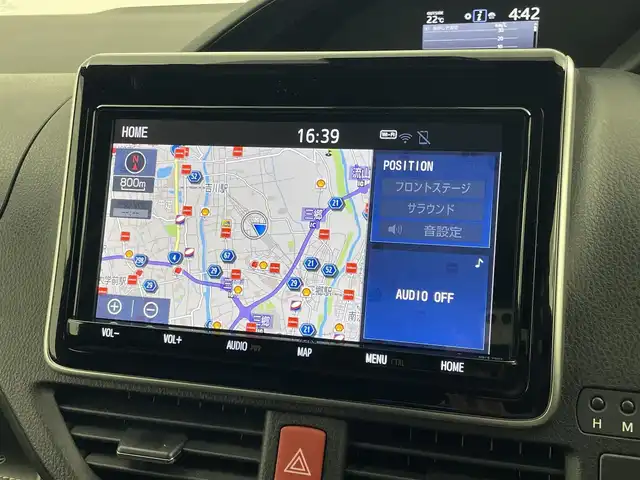 トヨタ ノア Si ダブルバイビーⅡ 埼玉県 2020(令2)年 1.6万km ホワイトパールクリスタルシャイン 純正９インチナビ　フリップダウンモニター　バックカメラ　両側パワースライドドア　ビルトインＥＴＣ　クルーズコントロール　アルミホイール　ＬＥＤライト　スマートキー　Ｂｌｕｅｔｏｏｔｈ　地デジＴＶ
