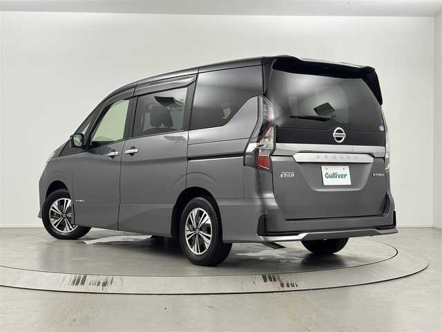 日産 セレナ e－パワー ハイウェイスター V 埼玉県 2020(令2)年 4.7万km ダークメタルグレー/ダイヤモンドブラック 純正ナビ（Bluetooth/CD/DVD/AM/FM）/フルセグTV/アラウンドビューモニター/プロパイロット/レーダークルーズコントロール/エマージェンシーブレーキ/横滑り防止装置/レーンキープアシスト/盗難防止装置/衝突軽減システム/コーナーセンサー/ステアリングヒーター/両側パワースライドドア/LEDヘッドライト/ETC/スマートキー