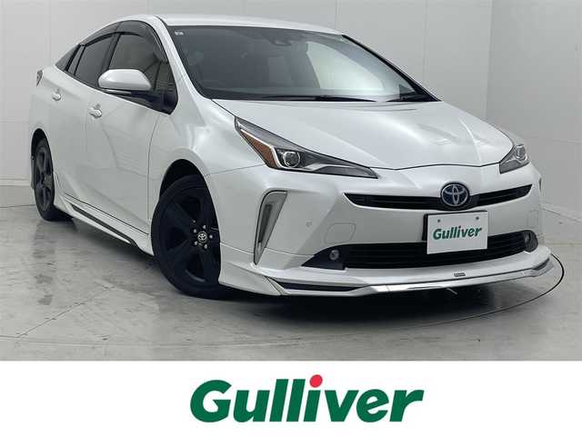 トヨタ プリウス SセーフティプラスⅡ 茨城県 2021(令3)年 5.8万km プラチナホワイトパールマイカ 純正ディスプレイオーディオ/・ナビキット(機能)有り/モデリスタエアロ/フルセグ再生可/CarPlay/ブラインドスポットモニター/バックカメラ/クリアランスソナー（前後）/純正アルミホイール/社外フロアマット/LEDヘッドライト/スペアキー有り/ビルトインETC/社外ドライブレコーダー［ZDR-035］