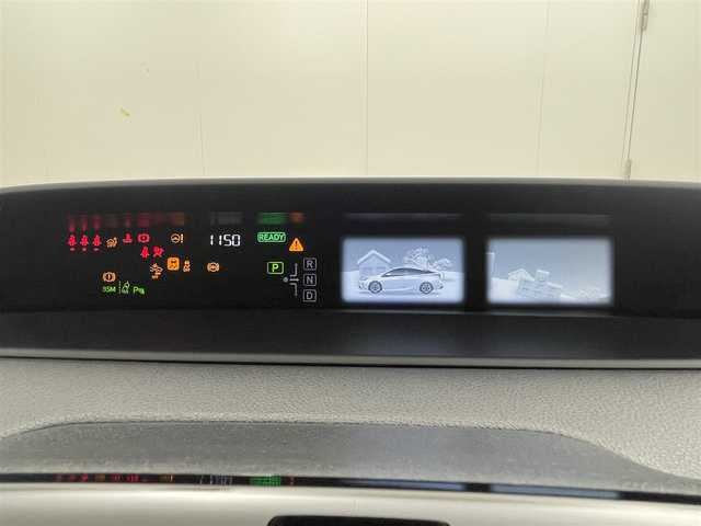 トヨタ プリウス SセーフティプラスⅡ 茨城県 2021(令3)年 5.8万km プラチナホワイトパールマイカ 純正ディスプレイオーディオ/・ナビキット(機能)有り/モデリスタエアロ/フルセグ再生可/CarPlay/ブラインドスポットモニター/バックカメラ/クリアランスソナー（前後）/純正アルミホイール/社外フロアマット/LEDヘッドライト/スペアキー有り/ビルトインETC/社外ドライブレコーダー［ZDR-035］