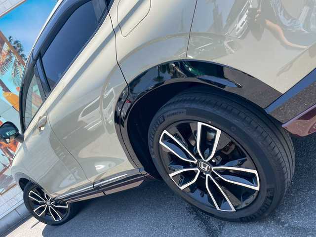 ホンダ ヴェゼル ハイブリッド e:HEV Z 宮崎県 2021(令3)年 3.6万km ベージュ ホンダセンシング　/純正ＯＰエアロ　/前席シートヒーター　/アダプティブクルーズコントロール　/ドアバイザー　/ＬＥＤ　/ＥＴＣ　/フルセグＴＶ　/純正フロアマット　/ＡＣＣ/バックカメラ