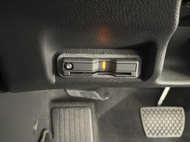 ホンダ ヴェゼル ハイブリッド e:HEV Z 宮崎県 2021(令3)年 3.6万km サンドカーキパール 禁煙車/ホンダセンシング/純正8型ナビTV/（VXM-215VFEi/CD/DVD/Bluetooth/フルセグTV)/純正バックカメラ/純正ドライブレコーダー/純正ETC/純正エアロ/純正18インチアルミ/純正LEDオートライト/純正LEDフォグ/純正フロアマット/アダプティブクルーズコントロール/レーンディパーチャーアラート/オートマチックハイビーム/ブラインドスポットモニター/ダウンヒルアシストコントロール/クリアランスソナー/電子パーキング/オートホールド/パワーバックドア/デュアルオートエアコン/前席シートヒーター/ステアリングヒーター/スマートキー/プッシュエンジンスタート/新車時保証書/取扱い説明書