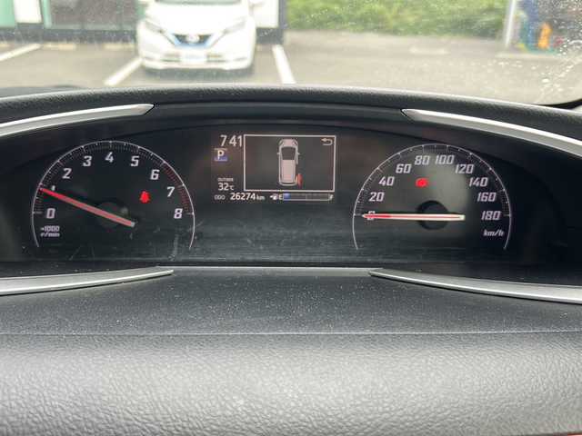 トヨタ シエンタ 鹿児島県 2018(平30)年 2.7万km クールボルドーガラスフレーク プッシュスタートボタン/電動格納ミラー/純正オーディオ/Bluetooth/CD/純正ナビ（NSZT-W66T）/レーンアシスト/衝突被害軽減システム/オートライト/オートハイビーム/パワーウィンドウ/ETC/三列シート/ハーフレザー/フルセグ/バックカメラ