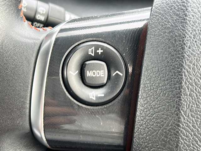 トヨタ シエンタ 鹿児島県 2018(平30)年 2.7万km クールボルドーガラスフレーク プッシュスタートボタン/電動格納ミラー/純正オーディオ/Bluetooth/CD/純正ナビ（NSZT-W66T）/レーンアシスト/衝突被害軽減システム/オートライト/オートハイビーム/パワーウィンドウ/ETC/三列シート/ハーフレザー/フルセグ/バックカメラ