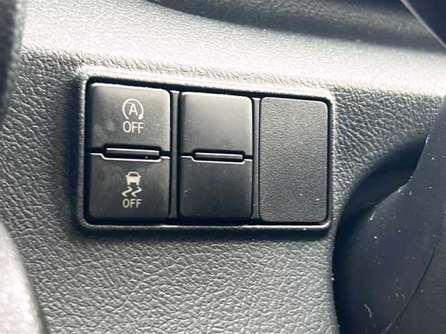 トヨタ シエンタ 鹿児島県 2018(平30)年 2.7万km クールボルドーガラスフレーク プッシュスタートボタン/電動格納ミラー/純正オーディオ/Bluetooth/CD/純正ナビ（NSZT-W66T）/レーンアシスト/衝突被害軽減システム/オートライト/オートハイビーム/パワーウィンドウ/ETC/三列シート/ハーフレザー/フルセグ/バックカメラ