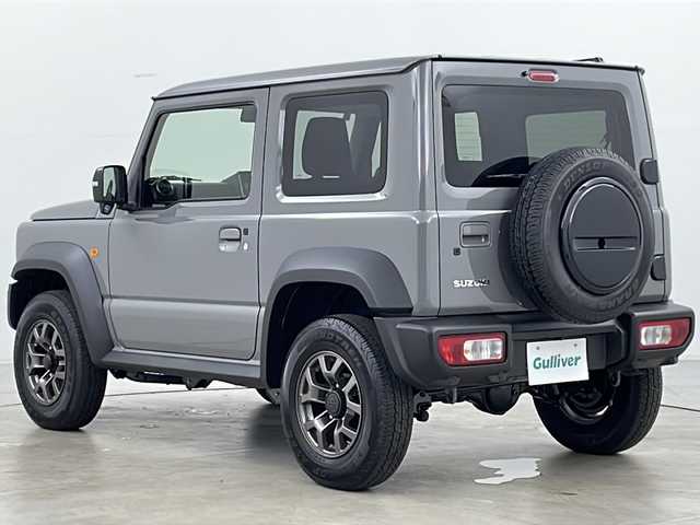 スズキ ジムニー シエラ JC 道央・札幌 2025(令7)年 0.2万km ミディアムグレー ・4WD/・寒冷地仕様/・9インチディスプレイオーディオ/・BT&AndroidAuto&AppleCarPlay/・バックカメラ/・スズキセーフティーサポート/・クルーズコントロール/・前席シートヒーター/・ミラーヒーター/・ダウンヒルアシストコントロール/・オートマチックハイビーム/・オートライト/・LEDヘッドライト&フォグ/・ヘッドライトウォッシャー/・プッシュスタート/・スマートキー/・保証書/・取扱説明書