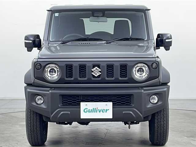 スズキ ジムニー シエラ JC 道央・札幌 2025(令7)年 0.2万km ミディアムグレー ・4WD/・寒冷地仕様/・9インチディスプレイオーディオ/・BT&AndroidAuto&AppleCarPlay/・バックカメラ/・スズキセーフティーサポート/・クルーズコントロール/・前席シートヒーター/・ミラーヒーター/・ダウンヒルアシストコントロール/・オートマチックハイビーム/・オートライト/・LEDヘッドライト&フォグ/・ヘッドライトウォッシャー/・プッシュスタート/・スマートキー/・保証書/・取扱説明書