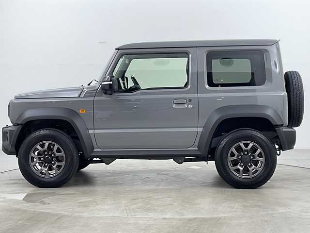 スズキ ジムニー シエラ JC 道央・札幌 2025(令7)年 0.2万km ミディアムグレー ・4WD/・寒冷地仕様/・9インチディスプレイオーディオ/・BT&AndroidAuto&AppleCarPlay/・バックカメラ/・スズキセーフティーサポート/・クルーズコントロール/・前席シートヒーター/・ミラーヒーター/・ダウンヒルアシストコントロール/・オートマチックハイビーム/・オートライト/・LEDヘッドライト&フォグ/・ヘッドライトウォッシャー/・プッシュスタート/・スマートキー/・保証書/・取扱説明書