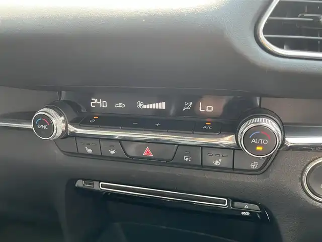 マツダ ＣＸ－３０ 20S Lパッケージ 滋賀県 2020(令2)年 4.8万km マシーングレープレミアムM 純正8.8型ナビ/BCD/DVD/USB/Bluetooth/フルセグテレビ/360度ビューモニター/スマートブレーキサポート/AT誤発進抑制制御/レーダークルーズコントロール/フロントパーキングセンサー/リアパーキングセンサー/レーンキープアシスト/ブラインドスポットモニター/クルージングトラフィックサポート/パワーバックドア/LEDヘッドライト/オートライト/パドルシフト/ステアリングヒーター/アクティブドライビングディスプレイ/レザーシート/パワーシート/シートヒーター /プッシュスタート /スマートキー/スペアキー