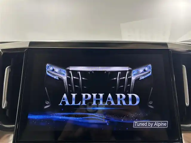 トヨタ アルファード X 佐賀県 2020(令2)年 2.8万km ホワイトパールクリスタルシャイン アルパイン11インチナビ/フルセグテレビ/CD/DVD/SD/BT/FM.AM/バックカメラ/ミラー型前後ドライブレコーダー/プリクラッシュセーフティ/レーンディパーチャーアラート/オートハイビーム/レーダークルーズコントロール/クリアランスソナー/電動パーキングブレーキ/ブレーキホールド/ビルトインETC/両側パワースライドドア/レザー調シートカバー/社外20インチアルミホイール/スマートキー×2/保証書/取扱説明書